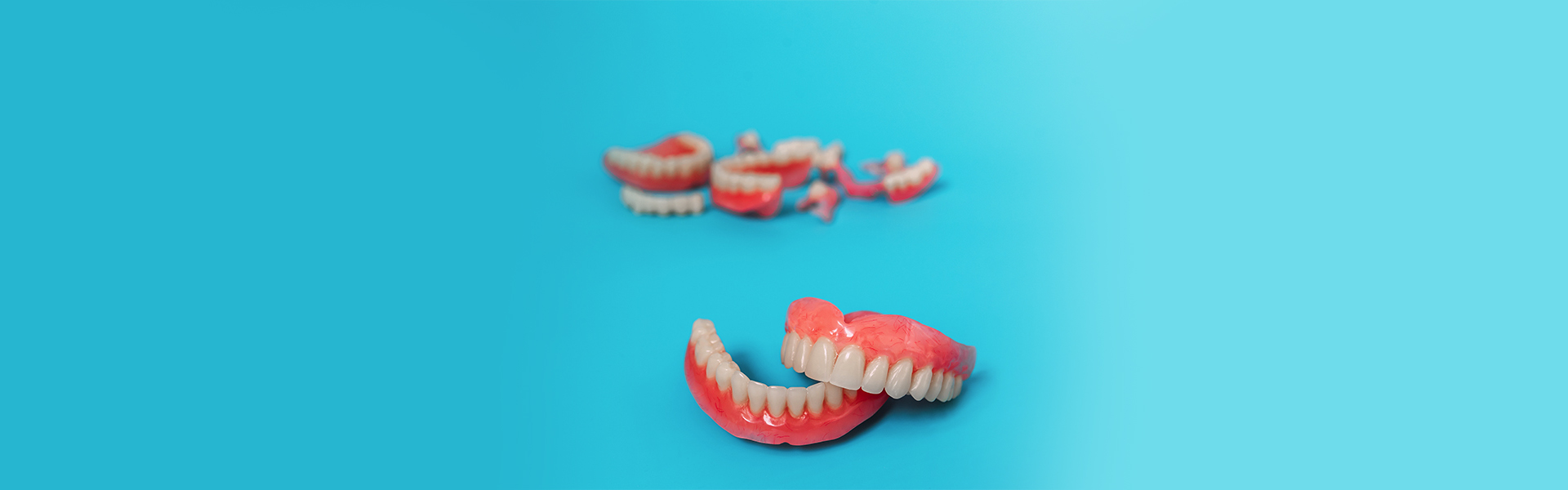 Learn About The Pros And Cons Of Traditional Dentures